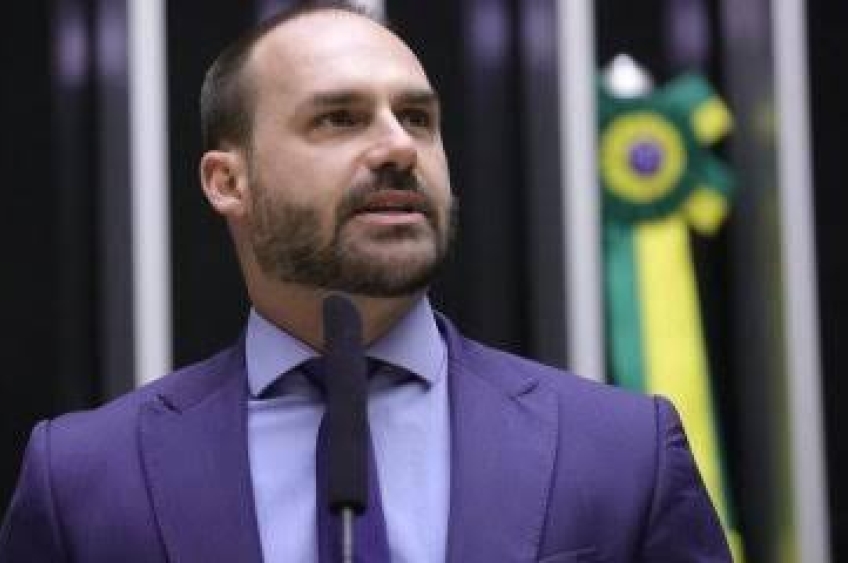 Alegações de Eduardo Bolsonaro são negadas pelo governo dos EUA 