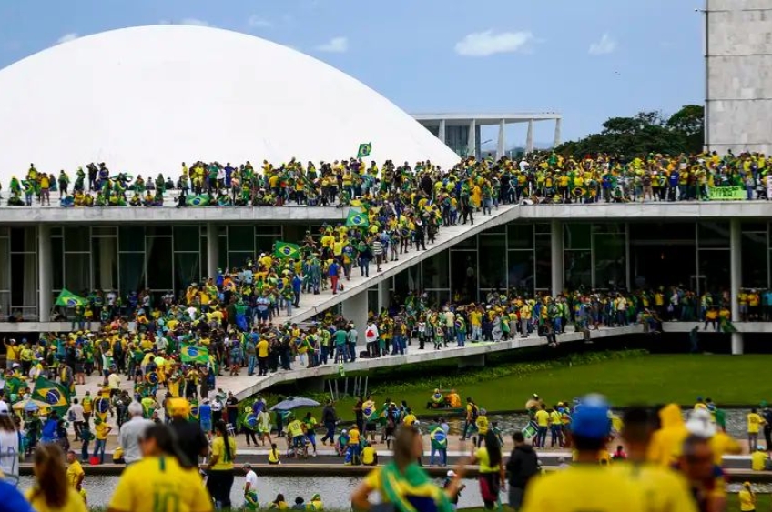 STF sentenciou 371 instigados ou executores dos atos golpistas de Brasília 