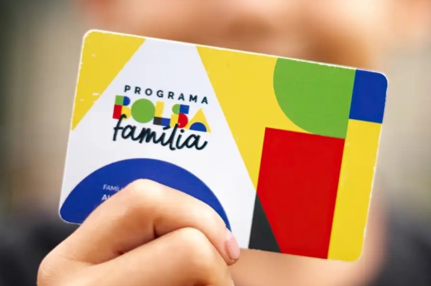 Beneficiários com Número de Inscrição Social (NIS) de final 7 recebem a parcela de novembro do bolsa família