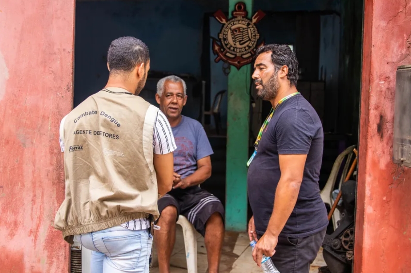 Prefeitura assegura pagamento de abono para agentes de saúde após protesto