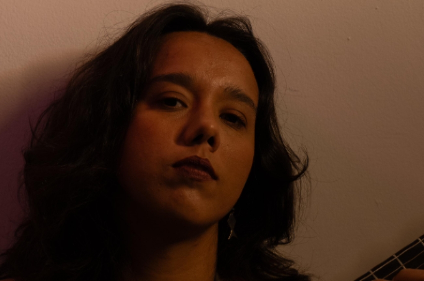 Belliza Luar lança seu primeiro álbum autoral 