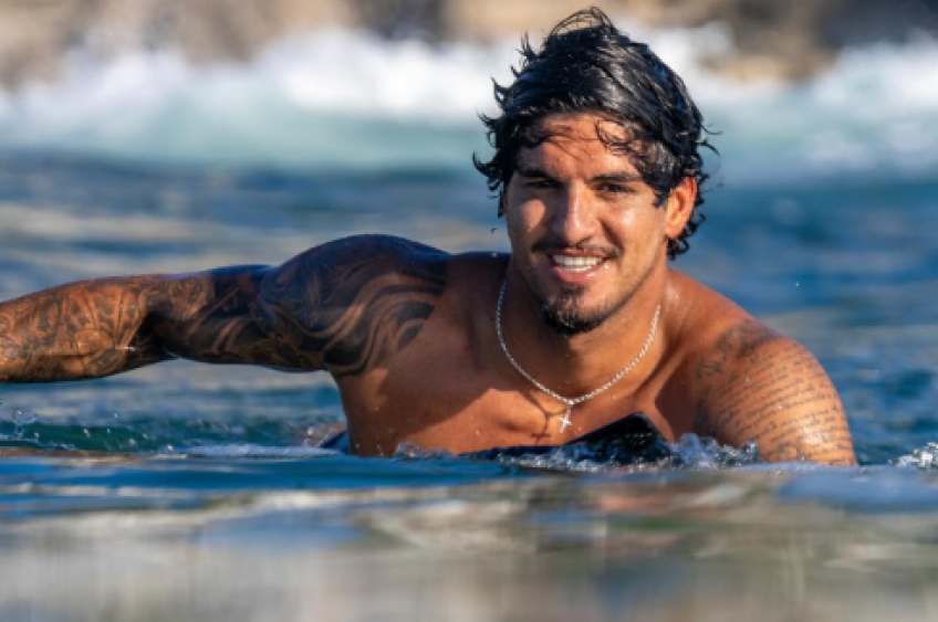 Gabriel Medina fica fora da temporada 2025 da WSL após cirurgia no ombro