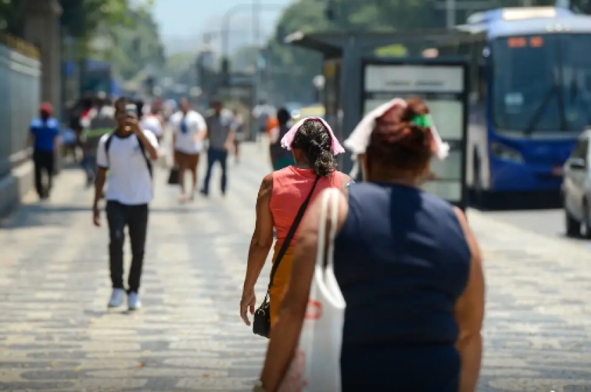 Fevereiro começa com onda de calor no Rio Grande do Sul e Santa Catarina, alerta Inmet