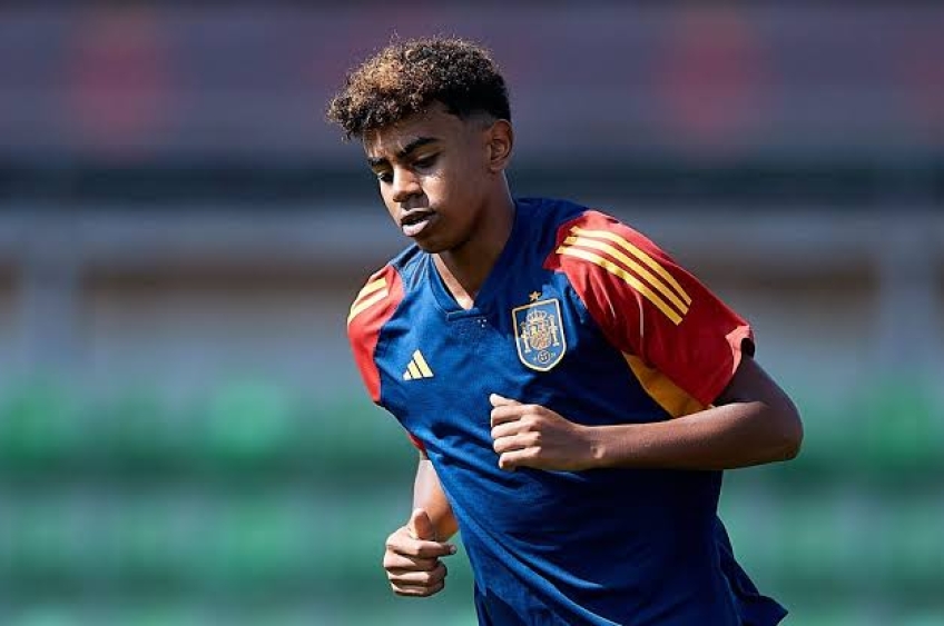 Lamine Yamal: joia de 17 anos  em ascensão que foi comparada com Pelé, Messi e Neymar 