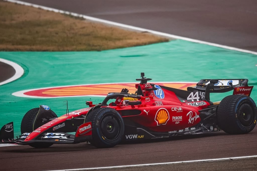 Lewis Hamilton pilota Ferrari pela primeira vez em teste na Itália