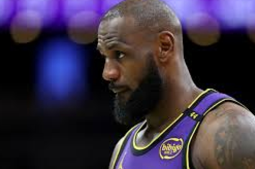 Após a eliminação frustrante do Lakers dos playoffs, Lebron tem seu futuro na franquia indefinido