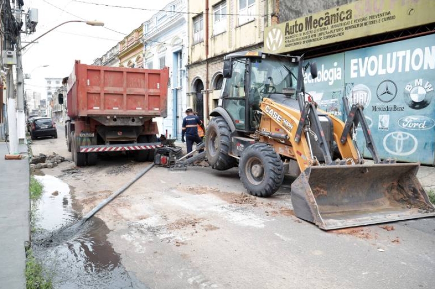 Trânsito na rua Gaspar Viana será parcialmente interditado para obras de saneamento de 29 de novembro a 7 de dezembro