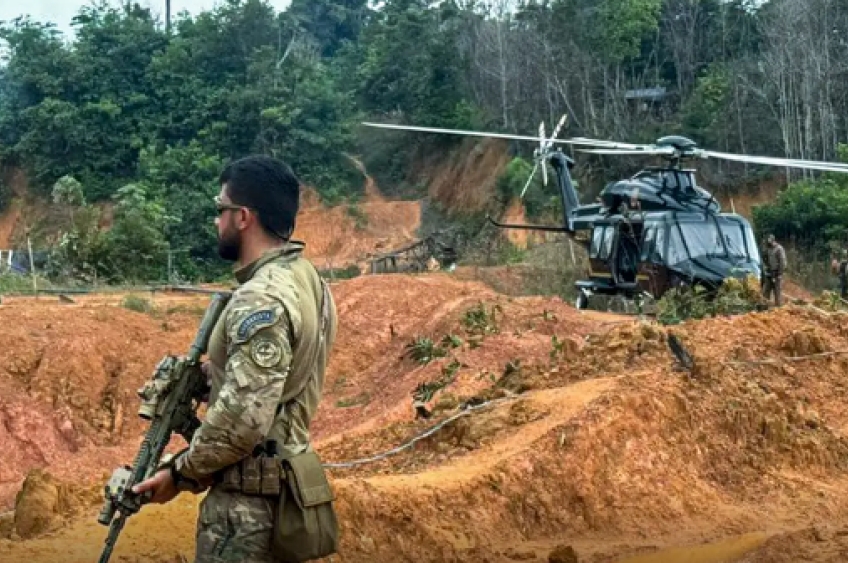 Polícia Federal detona minas ilegais e resgata garimpeiros em condições análogas à escravidão