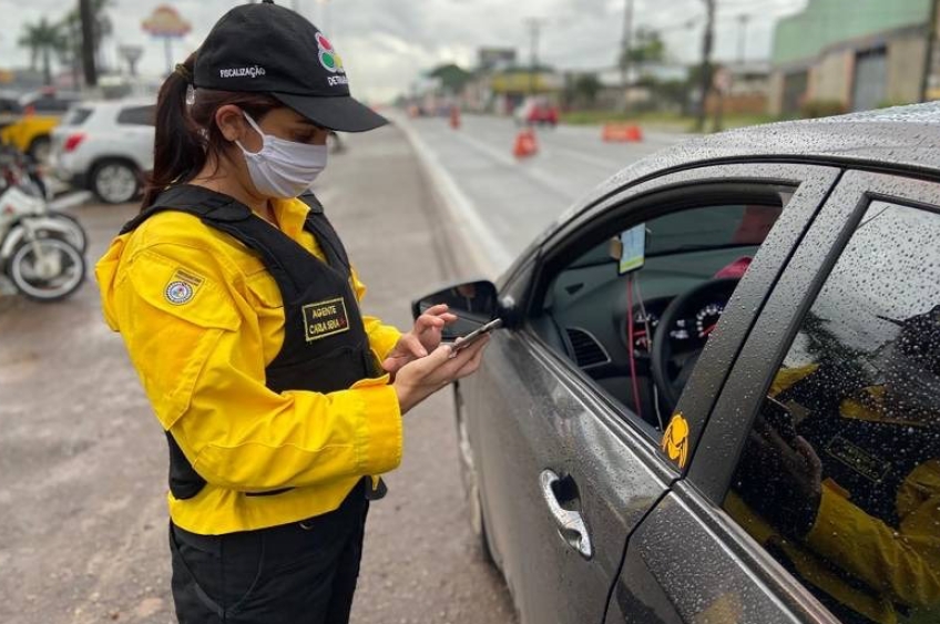 Contravenções de trânsito por meio de celular diminuem no Pará