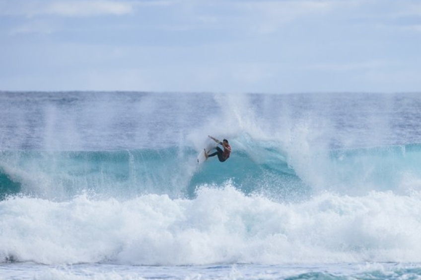 Jordy Smith vence etapa de Margaret River e assume a liderança do CT 2025