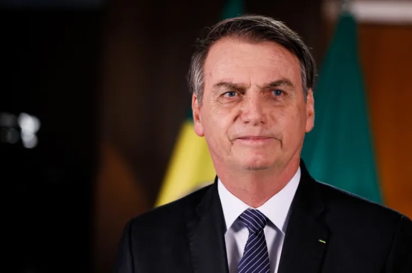 Bolsonaro avalia refúgio em embaixada ao se declarar alvo de perseguição